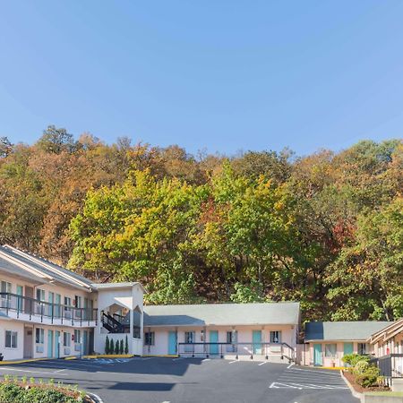 Howard Johnson By Wyndham Roseburg Ngoại thất bức ảnh