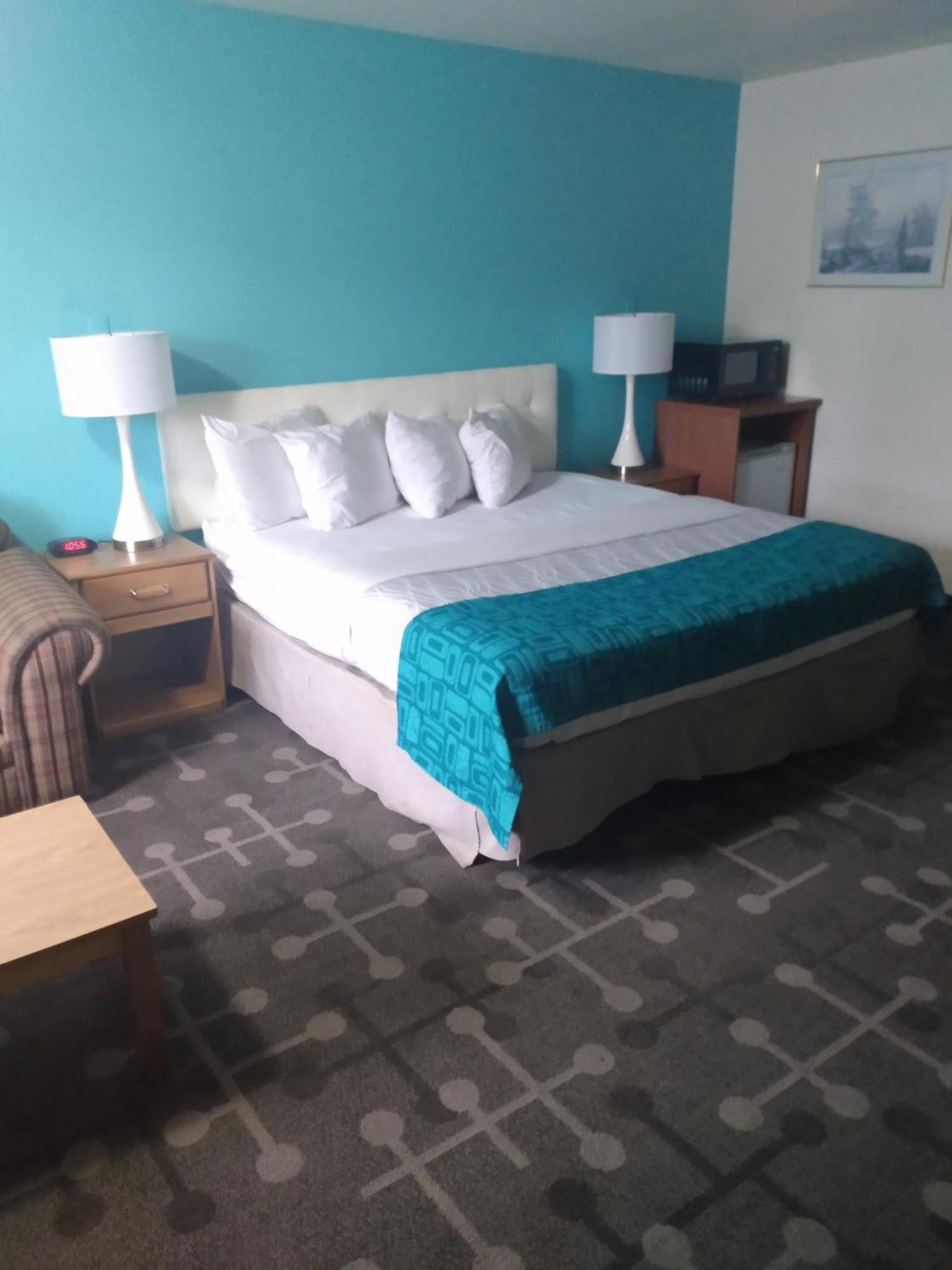 Howard Johnson By Wyndham Roseburg Ngoại thất bức ảnh