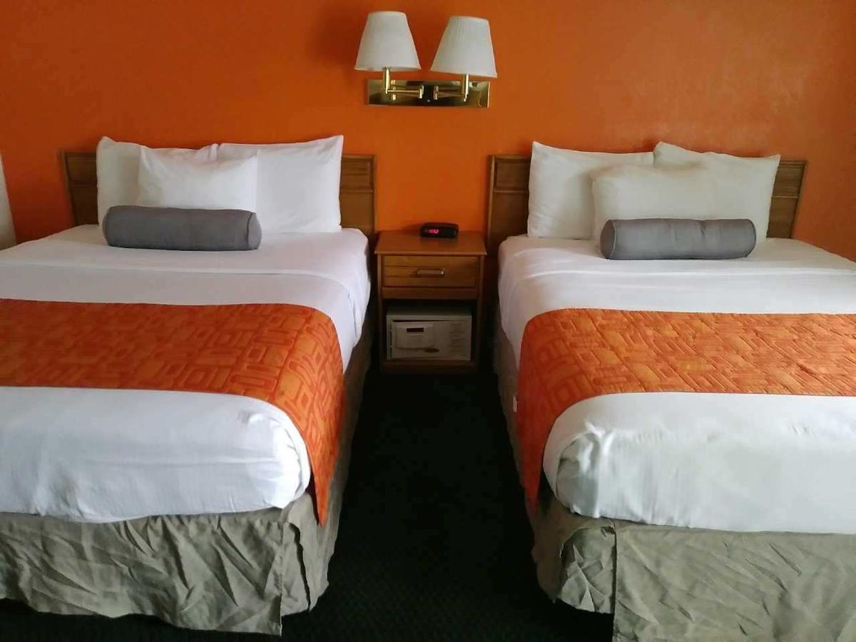 Howard Johnson By Wyndham Roseburg Ngoại thất bức ảnh