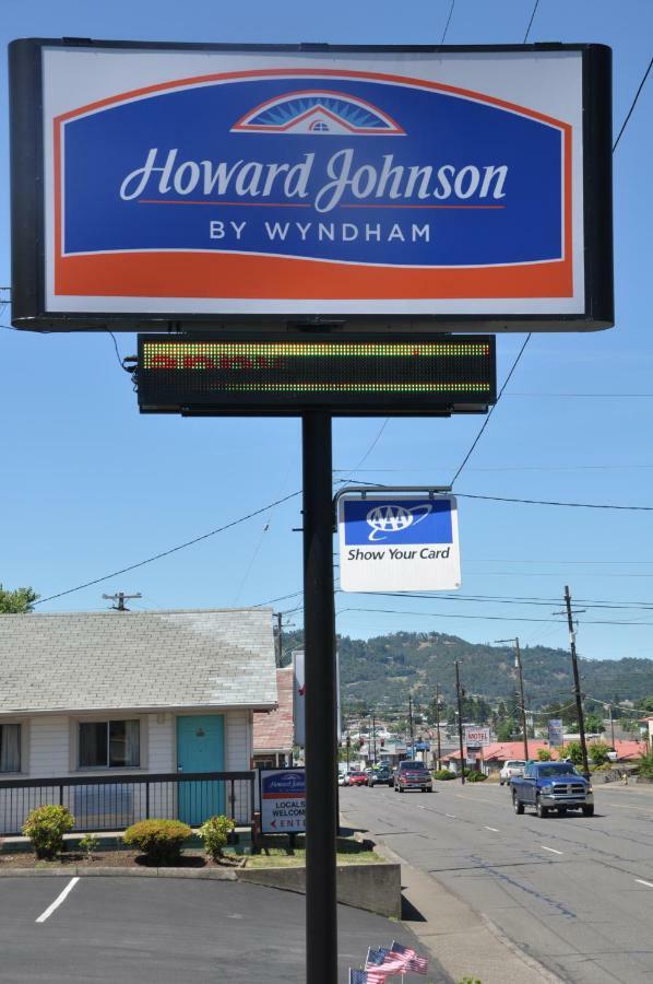 Howard Johnson By Wyndham Roseburg Ngoại thất bức ảnh
