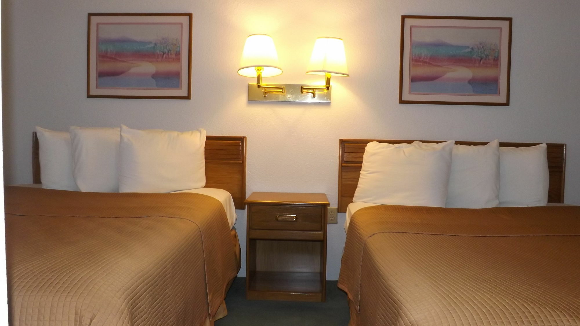Howard Johnson By Wyndham Roseburg Ngoại thất bức ảnh