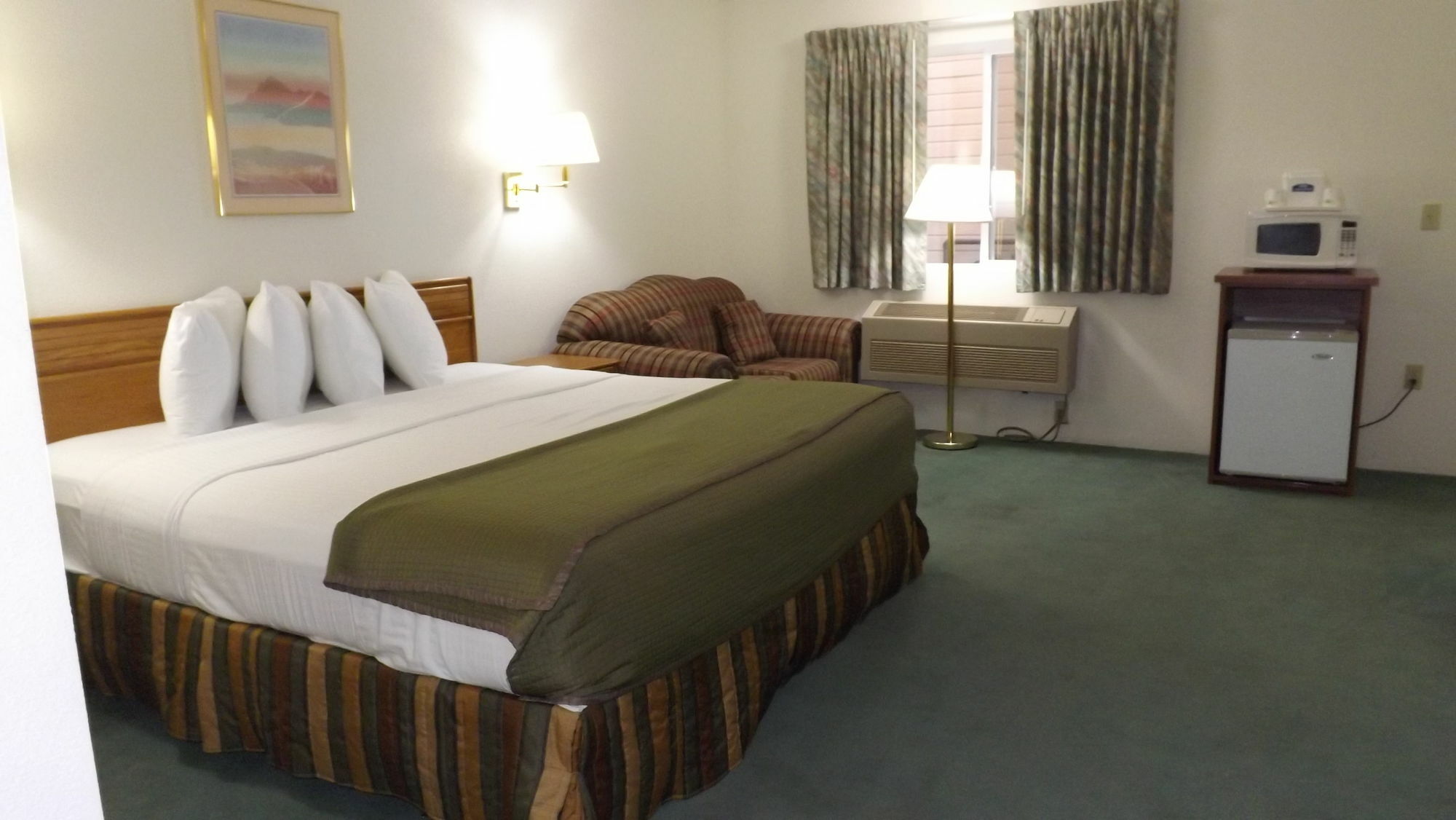 Howard Johnson By Wyndham Roseburg Ngoại thất bức ảnh